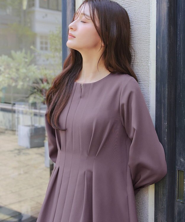 Tiaclasse 【洗える】ビジュー付きフロント切替タックワンピース プラム