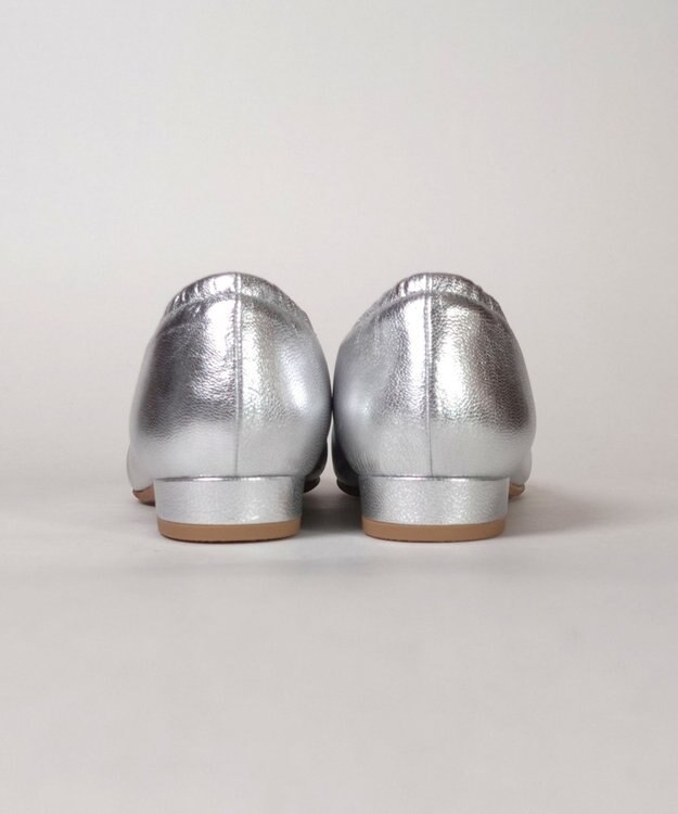 Dominic3 シープレザー バックゴムソフトパンプス シルバー