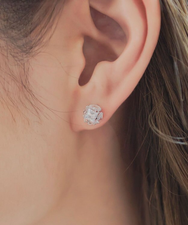 Tiaclasse 【金属アレルギー対応】シャイニーストーンジルコニアピアス シルバー