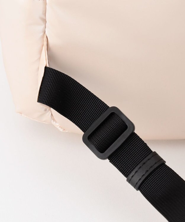 LA BAGAGERIE メタリックドロストポケット　リュックサック アイボリー