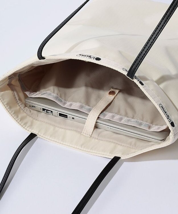 LeSportsac VERTICAL CITY TOTE/アップタウンサンドバー/ブラック アップタウンサンドバー/ブラック