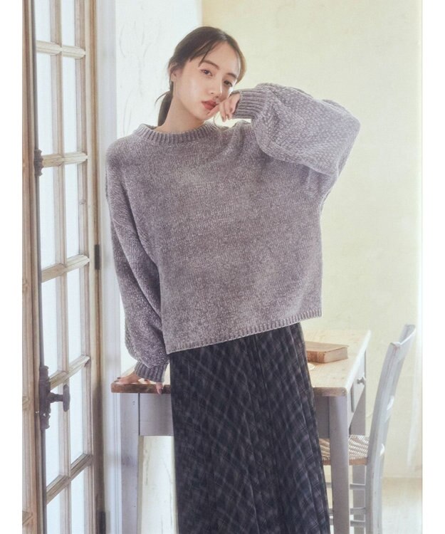 earth music&ecology シャイニーベロアモールプルオーバー Gray Beige