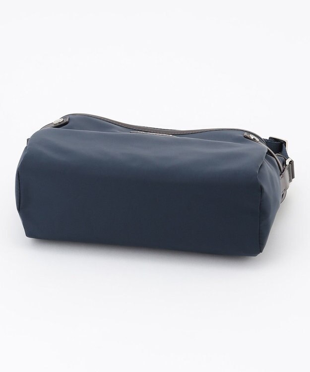 LA BAGAGERIE 【撥水ナイロン】ベーシックポシェット ネイビー