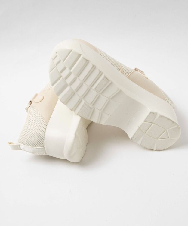 WEGO フリルベルクロシューズ ホワイトアイボリー