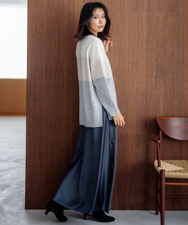 23区 L 【洗える】ヴィンテージサテン Iライン スカート グレー系