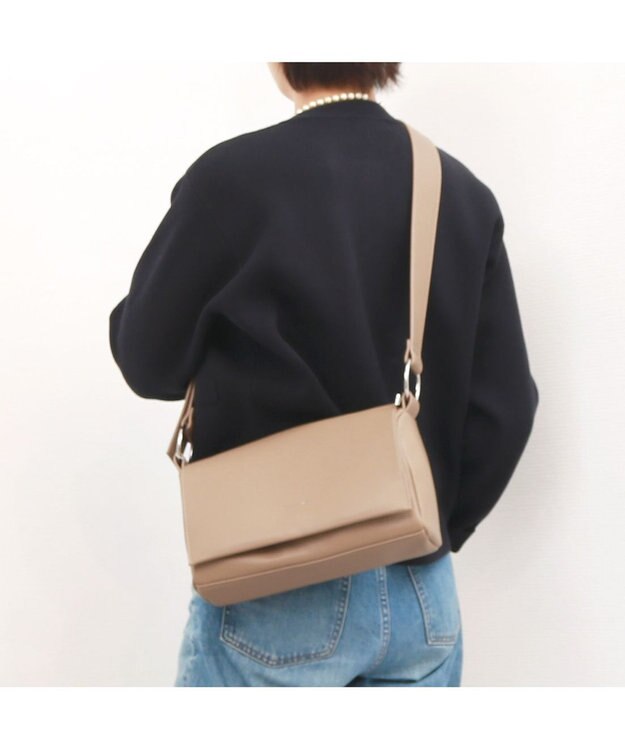 UNBILLION カシュカシュ cachecache / WEB限定フラップベルトショルダーバッグ ベージュ