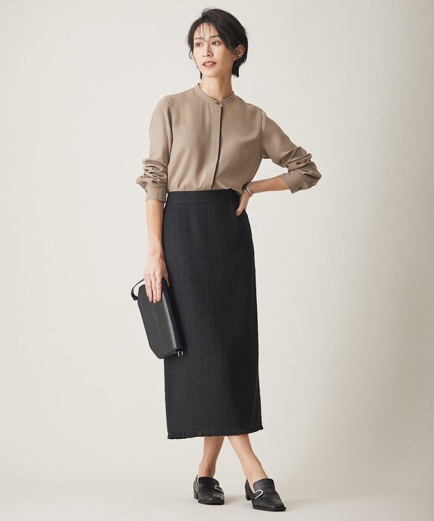 ICB 【WEB限定カラーあり・速乾・洗える】BackSatinAmunzen バンドカラーブラウス ライトモカ系