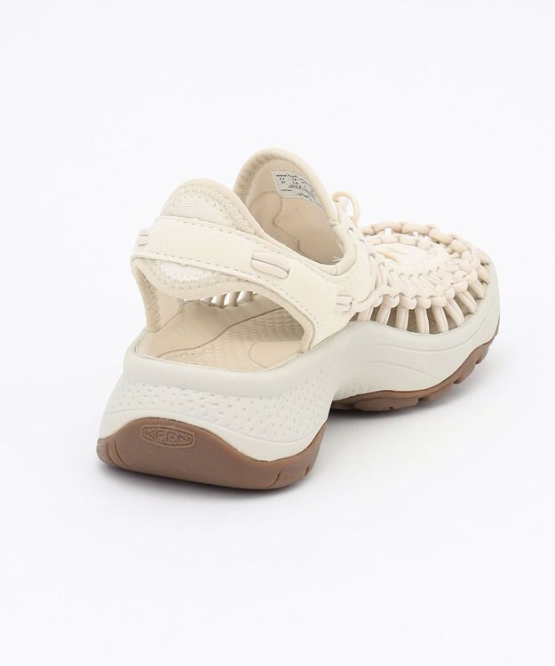 JOSEPH ABBOUD MOUNTAIN 【KEEN・23.5～24.0㎝】UNEEK ASTORIA WOMENS サンダル ホワイト系