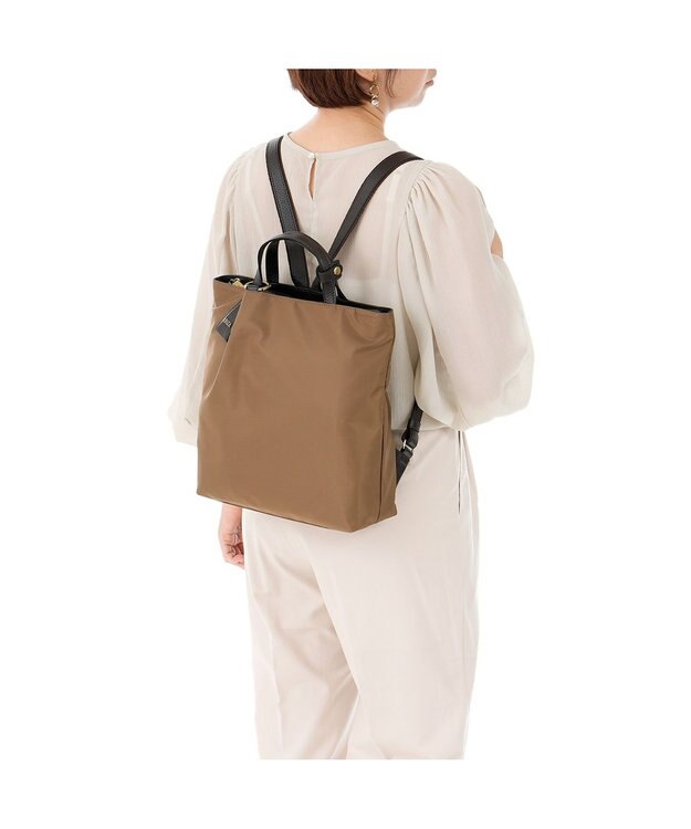 IBIZA ディアリオ　ナイロン　リュック オーク