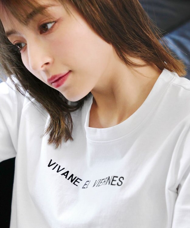 Tiaclasse 【洗える】刺繍ロゴシンプルTシャツ オフホワイト