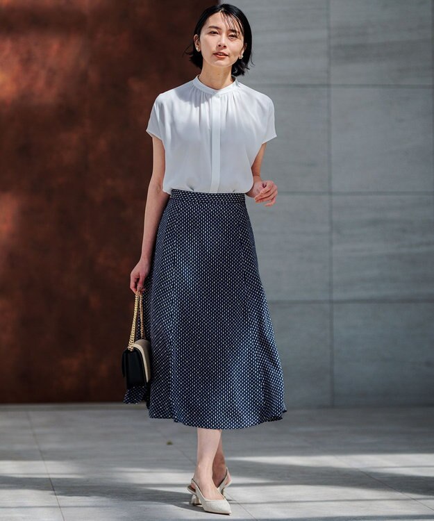 23区 L 【洗える】バックサテンアムンゼンレユールダイヤプリント スカート ネイビー系