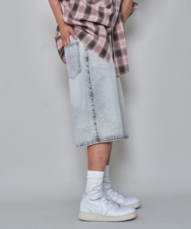 WEGO 【ユニセックス着用ITEM】チェーン付きスーパーバギーデニムショーツ グレー