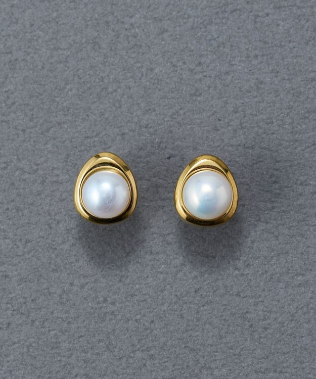 Phoebe 〈金属アレルギー対応〉ニュアンスメタルドロップパールピアス/ゴールド　淡水パール/天然パール