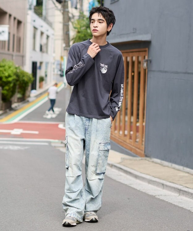 WEGO 【ユニセックス着用ITEM/MLサイズ展開】スリーブロゴグラフィックラグランT（LS） スミクロ