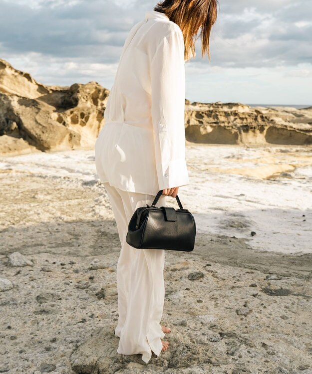 Atelier nuu 日本製 国産レザー parcel ナノダレス ショルダーバッグ ブラック