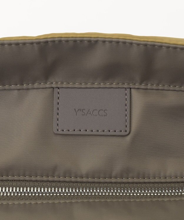 Y'SACCS 【ムック本掲載】ツイルナイロン　スクエアトート　Mサイズ スモーキーイエロー