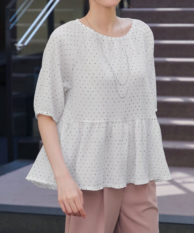 Tiaclasse 【洗える】楊柳ドットギャザーブラウス オフホワイト