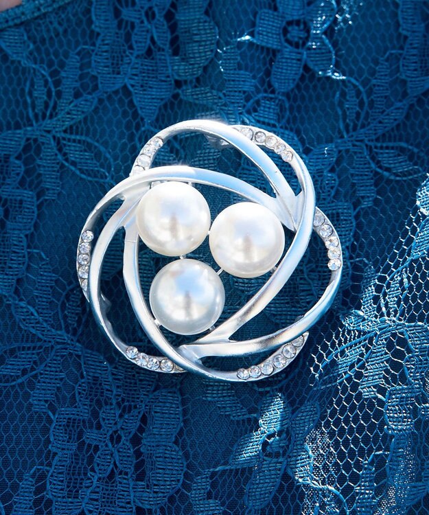 Tiaclasse 3粒パールブローチ シルバー