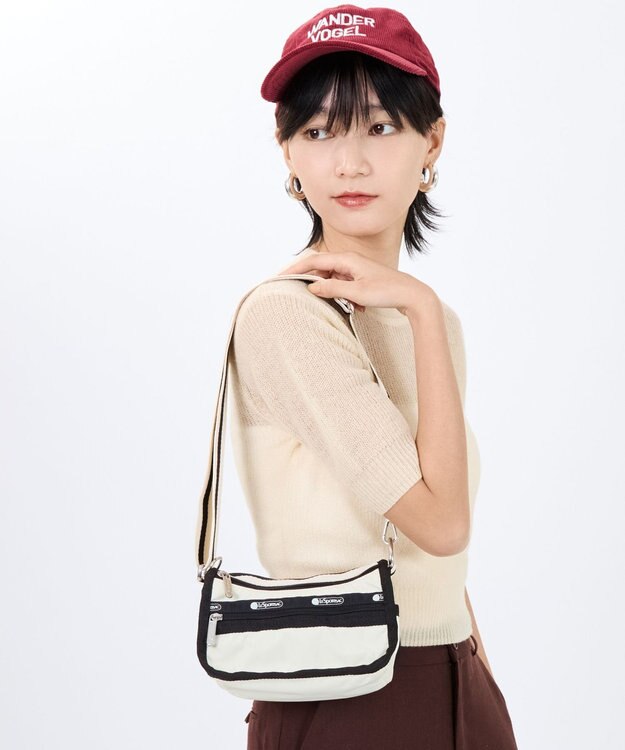 LeSportsac SMALL LOAF CROSSBODY/スペクテイターサンドバー/ブラック スペクテイターサンドバー/ブラック