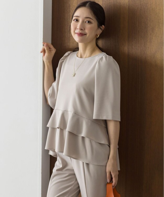 組曲 S ご好評につき追加生産【WEB限定】ジョーゼットジャージーティアード ブラウス ベージュ系
