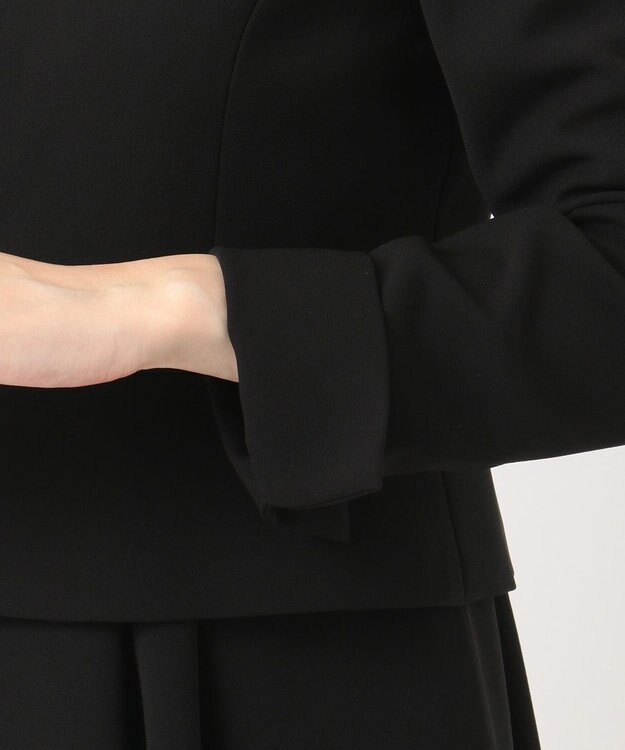 組曲 NOIR 【洗える】ウォッシャブルストレッチバックサテン ジャケット＋ワンピース ブラック系