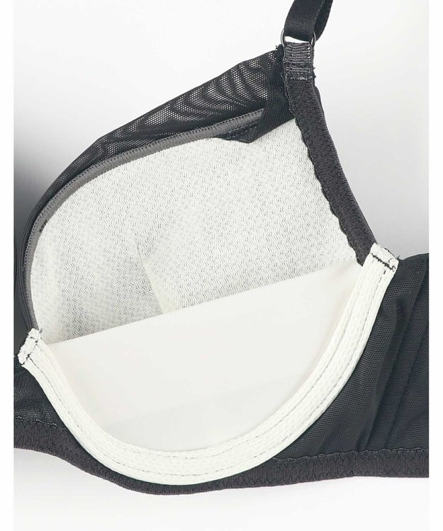 une nana cool 【ノンワイヤーブラ】ぷっくり上胸と背中すっきり BRAGENIC シンプル BL