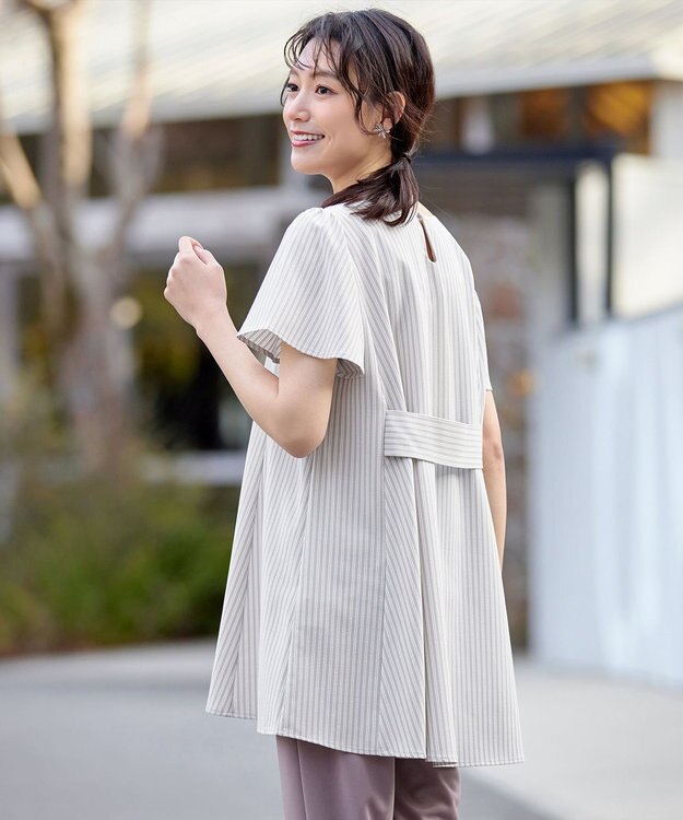Tiaclasse L 【小倉優子さん着用・選べる袖TYPE・洗える】バックフレアチュニック 新色 半袖グレージュストライプ
