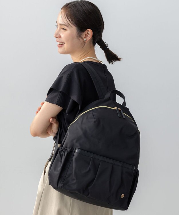 組曲 【弱撥水・A4・PC対応・軽量】ギャザーポケットバックパック ブラック系