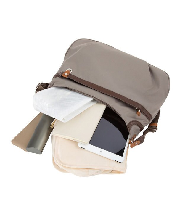 ACE BAGS & LUGGAGE PROGRES アベス ショルダーバッグ 舟形 20183 プログレ ダークベージュ
