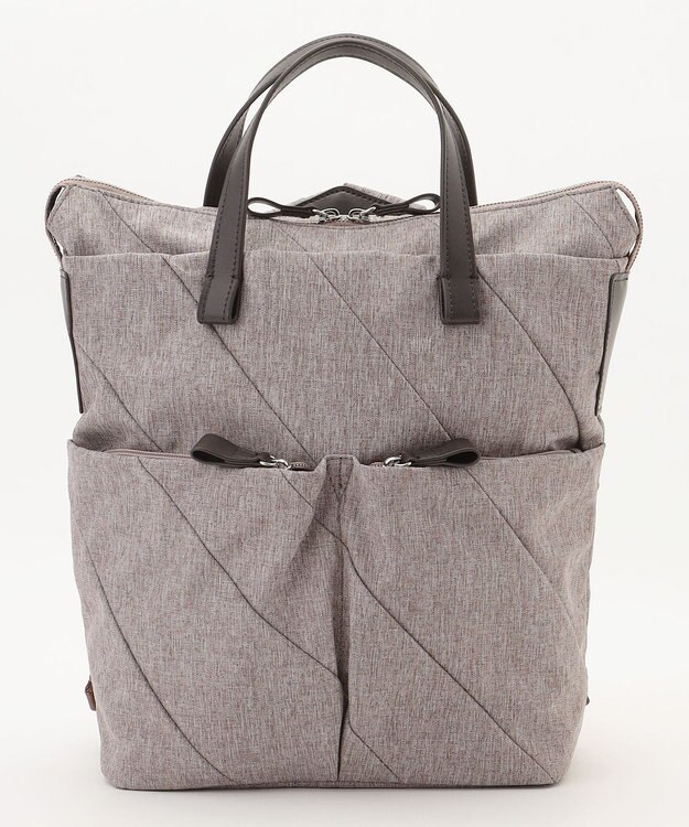 Y'SACCS ストリームラインデイパック ベージュ