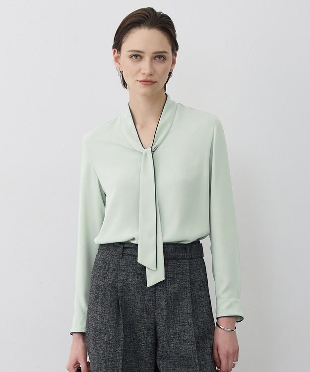 ICB L 【新色追加】BackSatinAmunzen 配色ボウタイブラウス スモークグリーン