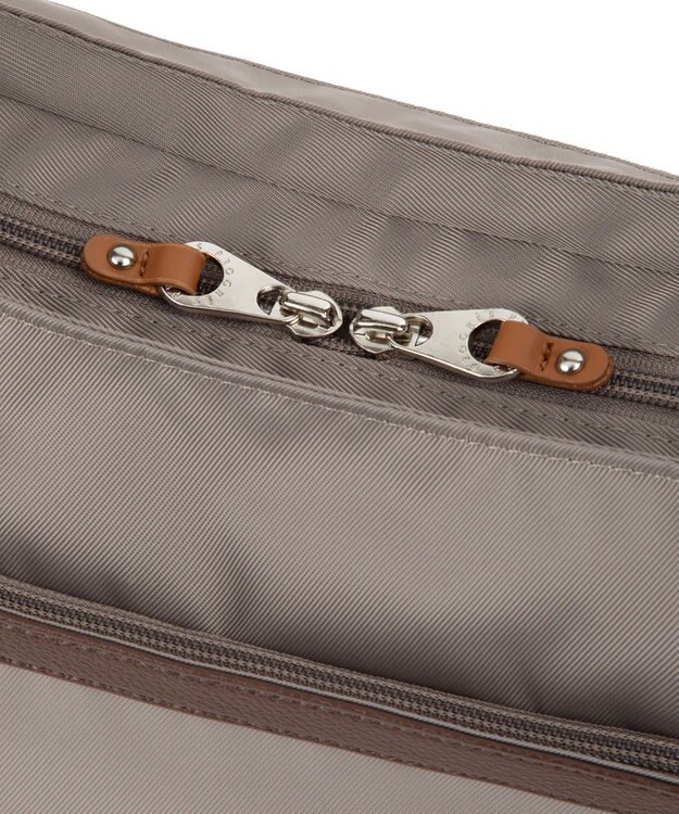 ACE BAGS & LUGGAGE PROGRES アベス ショルダーバッグ 舟形 20183 プログレ ダークベージュ
