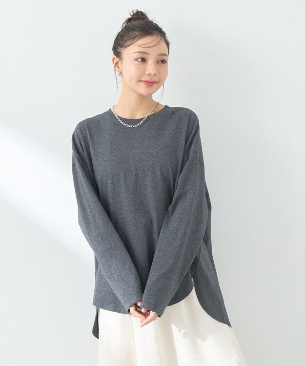 earth music&ecology ラウンドルーズロンＴ Charcoal Gray