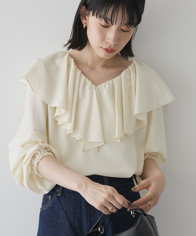 AMERICAN HOLIC フリルカラーブラウス Ivory