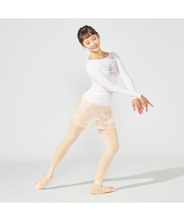 Chacott 【ノーソーイングニット】フラワーブーケプリントニットトップ ホワイト