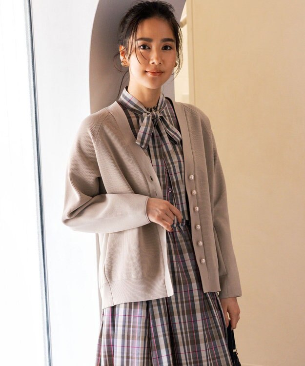 組曲 【洗える・軽量】スポンディッシュニット カーディガン ベージュ系