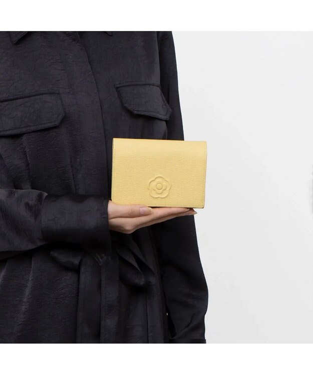 CLATHAS フィグ 二つ折り財布 クリーム