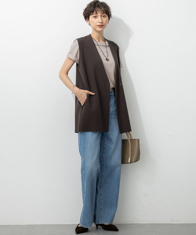 23区 【洗える/吊り干しOK】ヴィスコースストレッチ ニットベスト ブラウン系