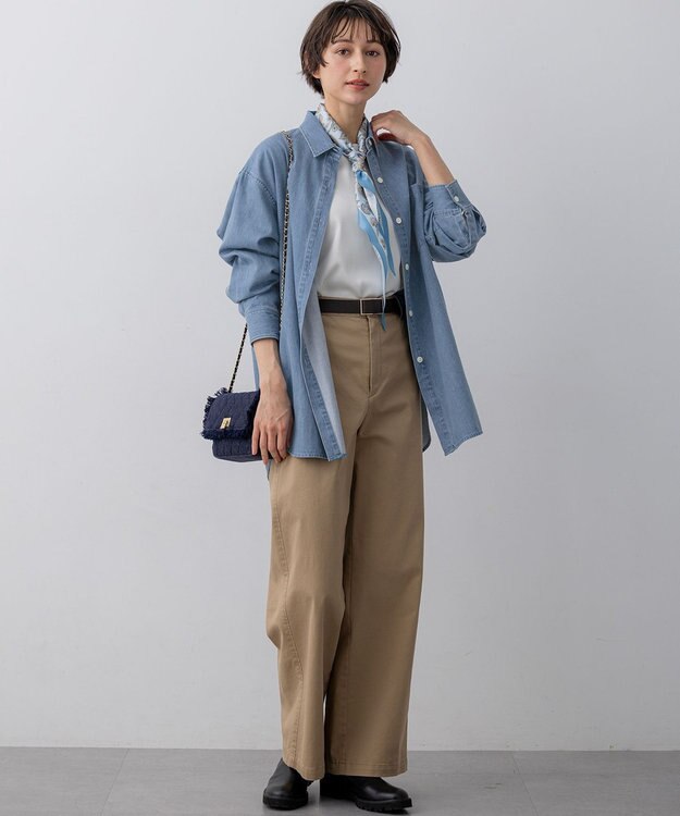 23区 カフスボタン サテンTEEブラウス アイボリー系