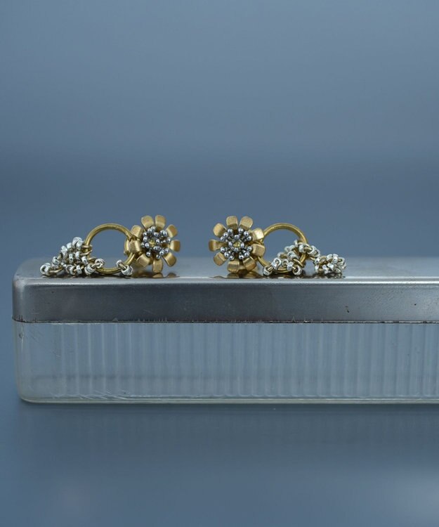 monshiro マーガレットピアス ゴールド×グレー