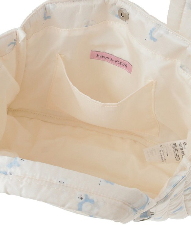 Maison de FLEUR シロクマキルトショルダーバッグ Ivory