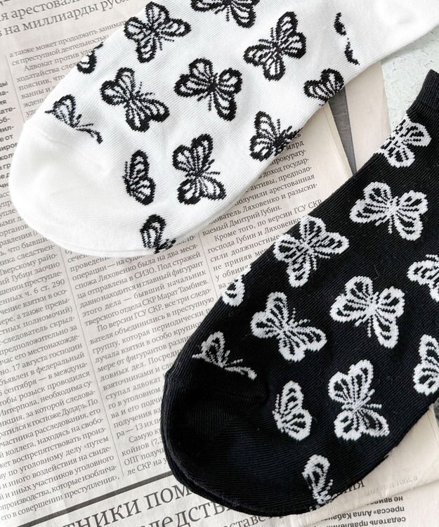 WEGO 総柄バタフライショートソックス ホワイト