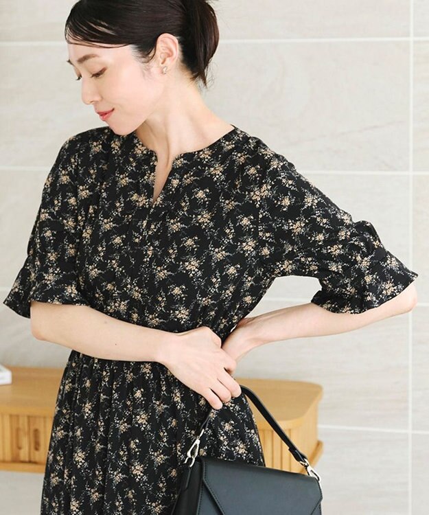 Tiaclasse 【洗える】キャンディースリーブ花柄ワンピース ブラック