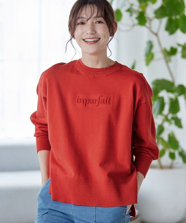 Tiaclasse 【洗える】エンボスロゴニットプルオーバー レッド