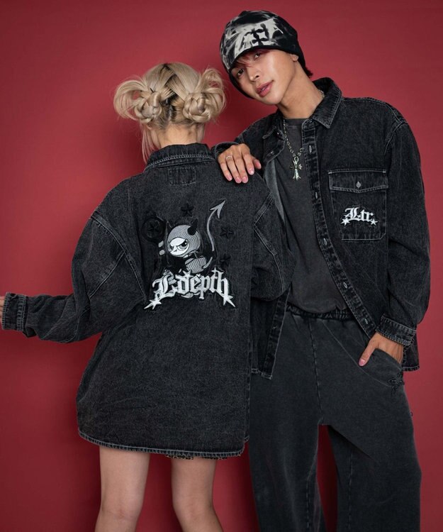 WEGO 【ユニセックス着用ITEM/MLサイズ展開】グラフィックデニムシャツ（LS） デニムブラックソノタ