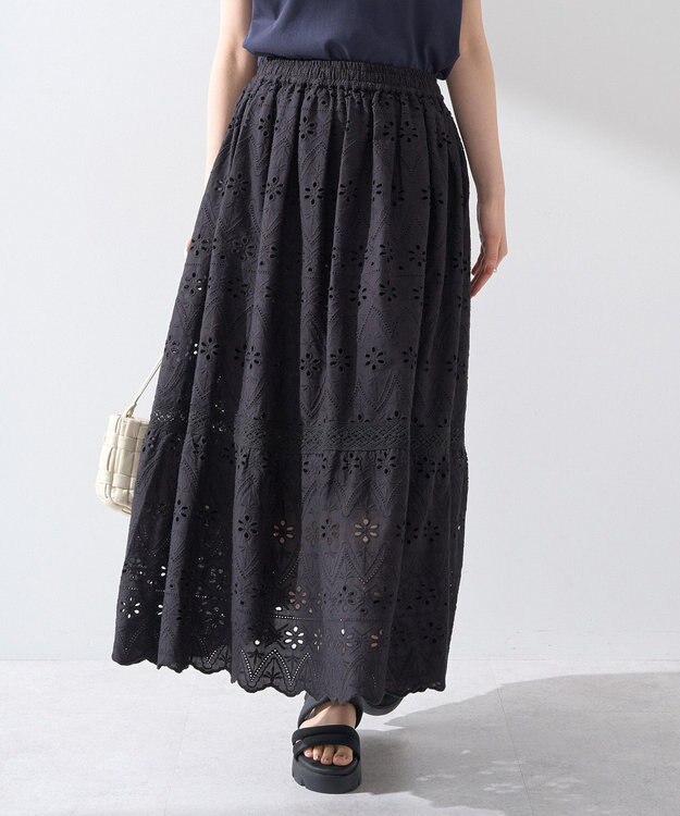 earth music&ecology シフリー刺繍スカート Black