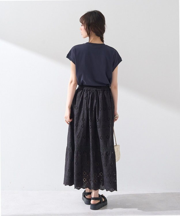 earth music&ecology シフリー刺繍スカート Black