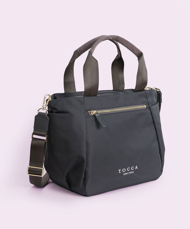 TOCCA 【サスティナブル素材・撥水・WEB＆一部店舗限定】NUOTO NYLON TOTE トートバッグ グレージュ