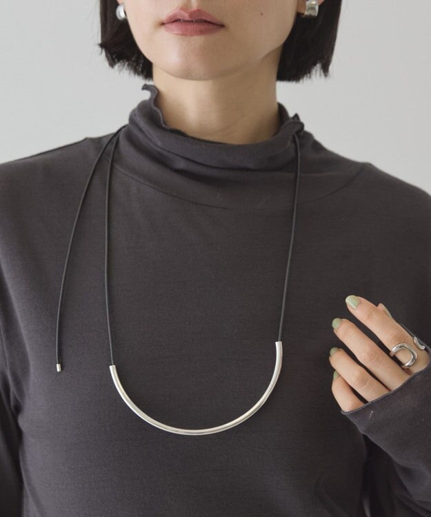 AMERICAN HOLIC ハーフパイプコードネックレス Black