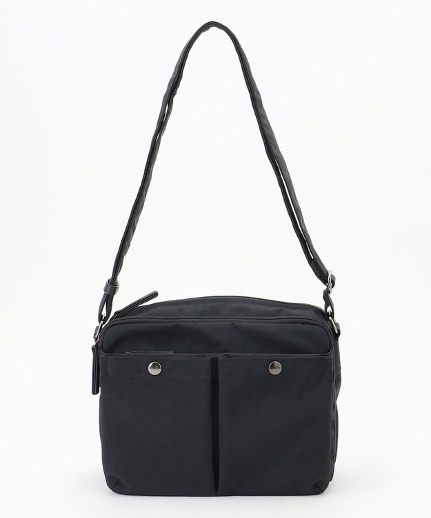 Y'SACCS 【ムック本掲載】クリンクルナイロン　ダブルポケットショルダー ブラック